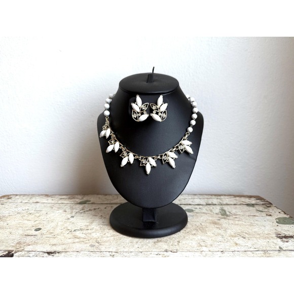 1950s Opaque White Marquise-Cut‎ Necklace & Clip-On Earrings Bridal Wedding Set - Picture 2 of 9